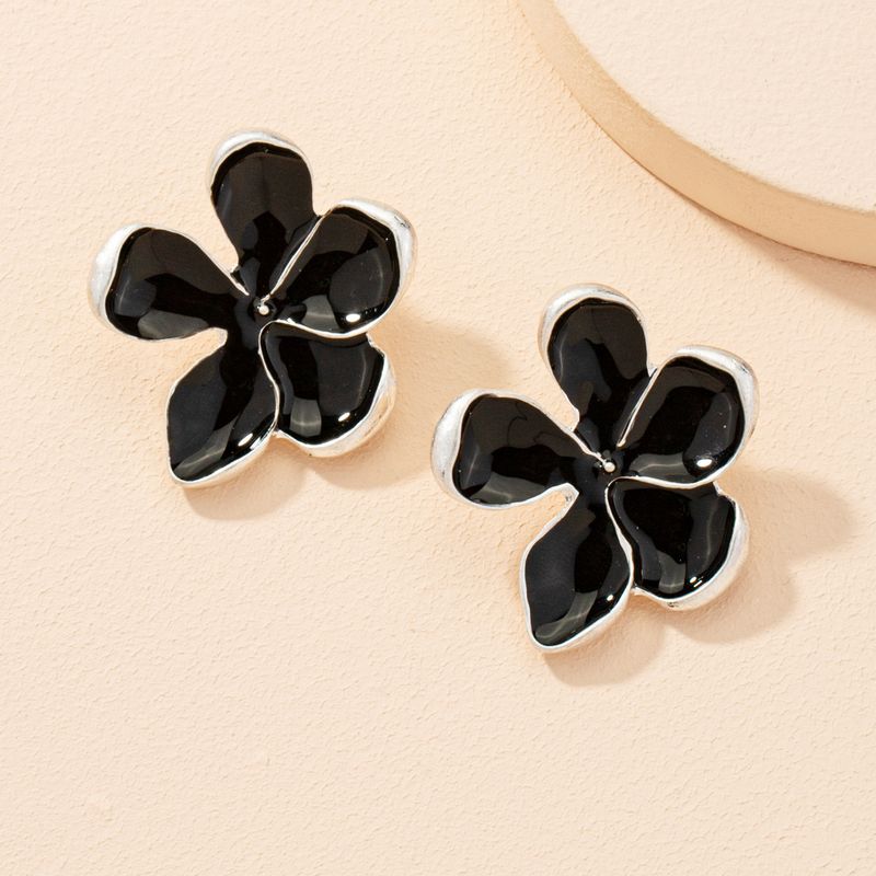 Alloy Black Flower Earrings