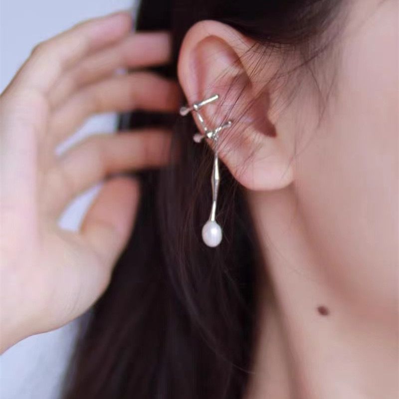 Metal Pearl Pendant Ear Bone Clip