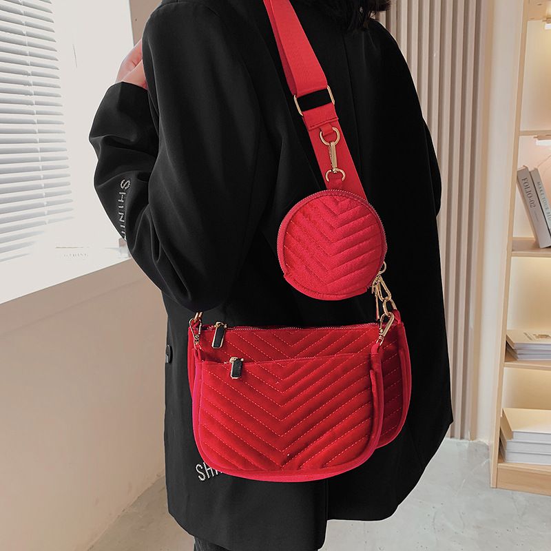 2021 New Autumn And Winter Gold Velvet One-shoulder Wide Shoulder Strap Bag Fashion Casual Messenger Small Bag