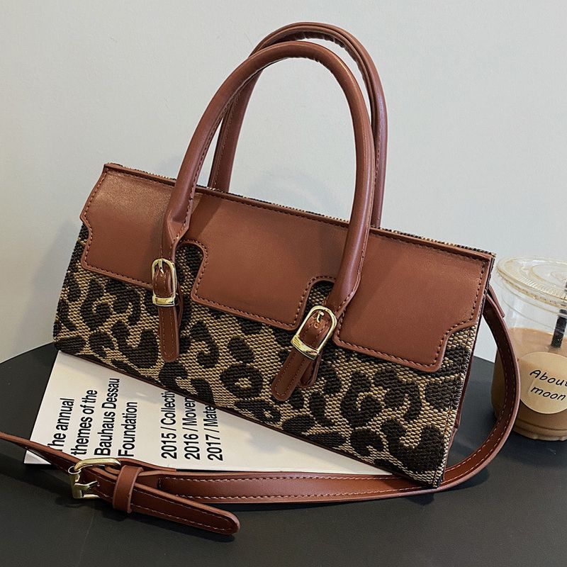 Bolsos De Otoño E Invierno 2021 Nuevo Bolso De Mensajero De Nicho Bolso De Mano Con Un Solo Hombro Con Estampado De Leopardo De Moda