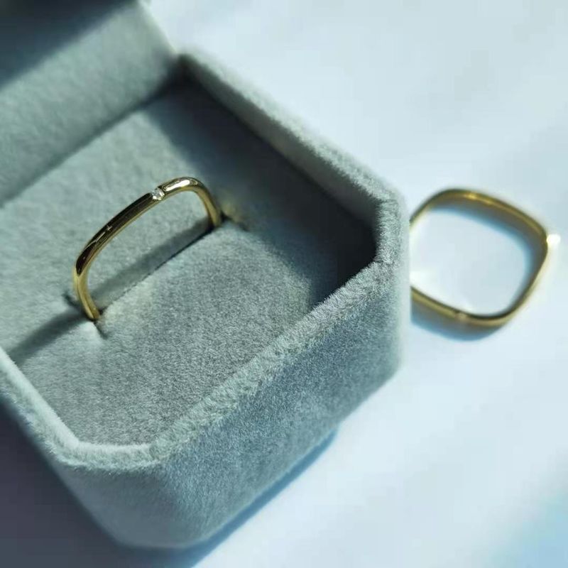 Titan Stahl Gold Kleine Quadratische Ring Geschenk Beliebt Schmuck Titan Stahl Quadratische Ring