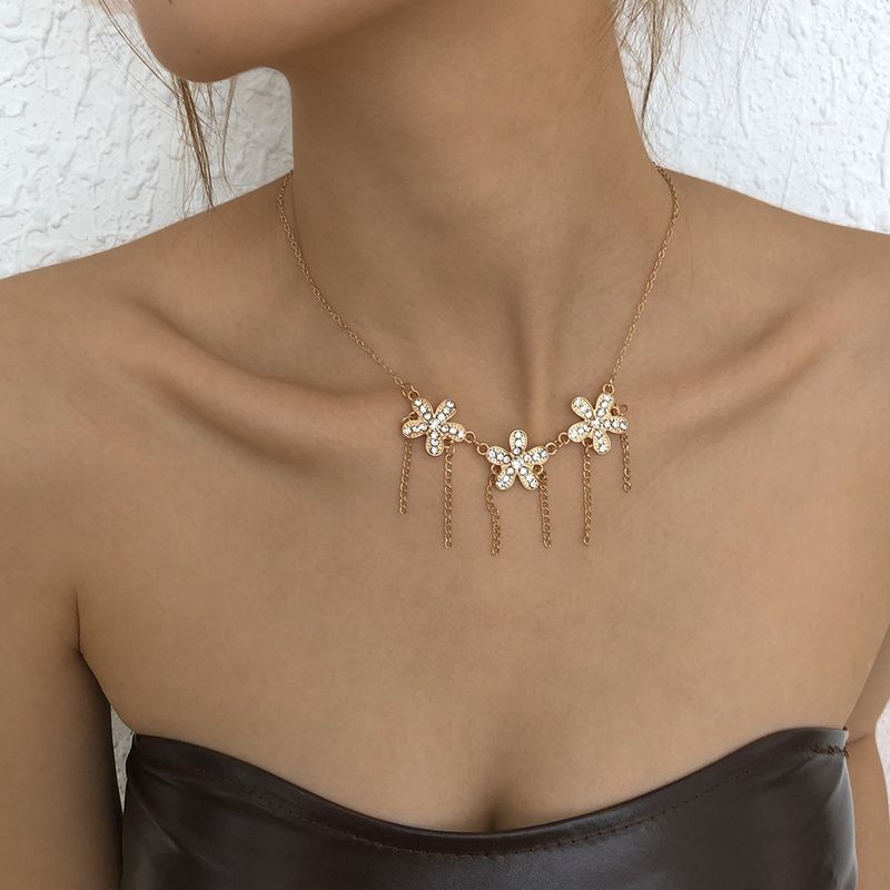 European And American Simple Single-layer Necklace Diamond Tassel Flower Necklace Retro Clavicle Chain