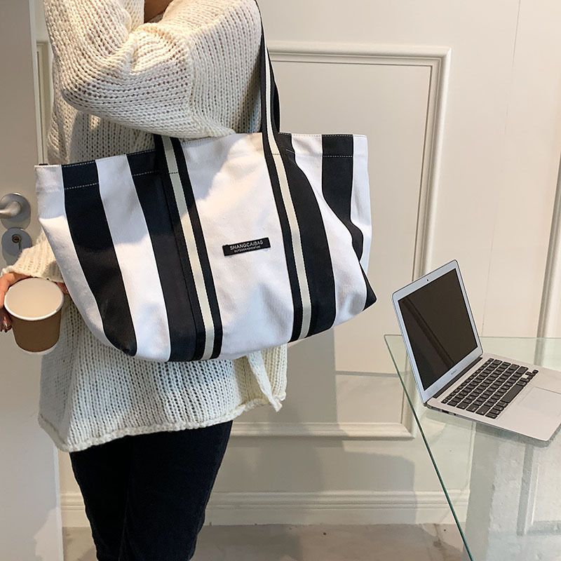 Canvas Large Capacity Fashion Striped One-shoulder Underarm Bag Autumn And Winter Texture Sports Tote Bag