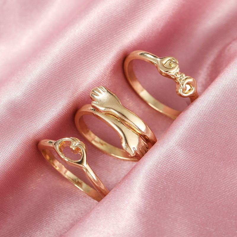 2021 Creative Simple Temperament Women's Jewelry Geometric Twist Alloy Hug Arm Ring 3-piece Set