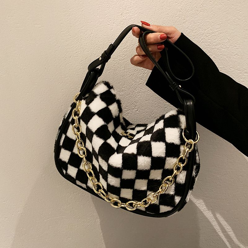 Bolsos De Felpa De Otoño E Invierno 2021 Nueva Moda Tablero De Ajedrez Con Un Solo Hombro Cadena De Mensajero Bolso Grande