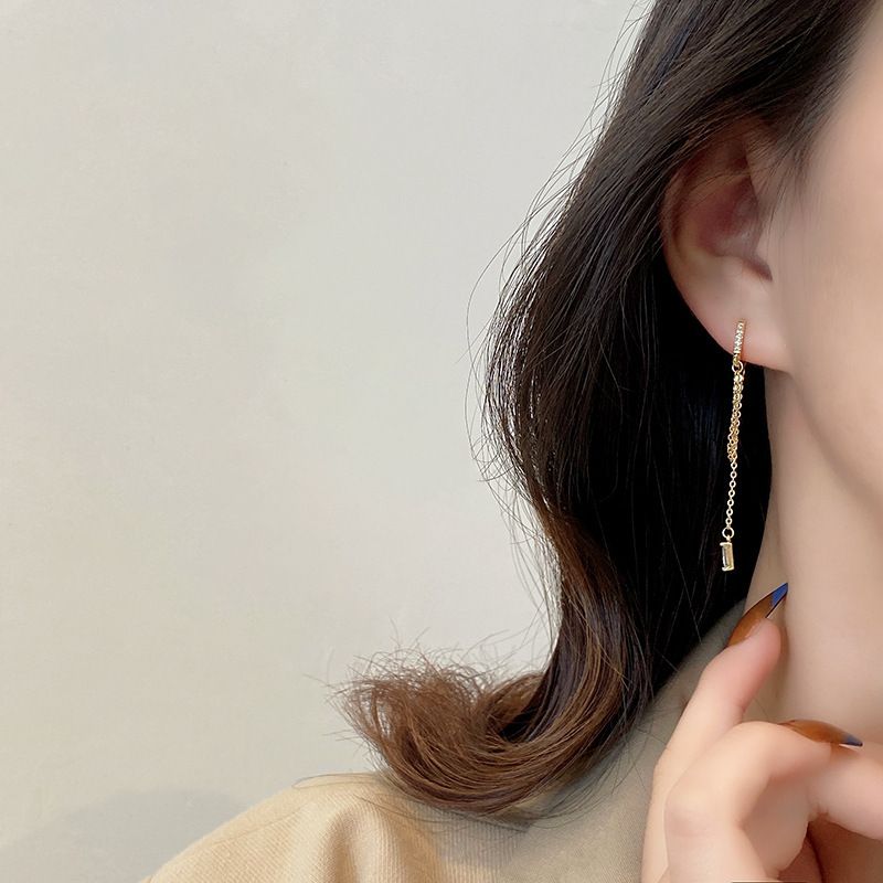 Estilo Coreano Ins Estilo Simple Pendientes Geométricos Mujer En Línea Influenciador Con Flecos Zircon Clip Para La Oreja Estilo Frío Todos Los Elegantes Anillos De Oído A Juego