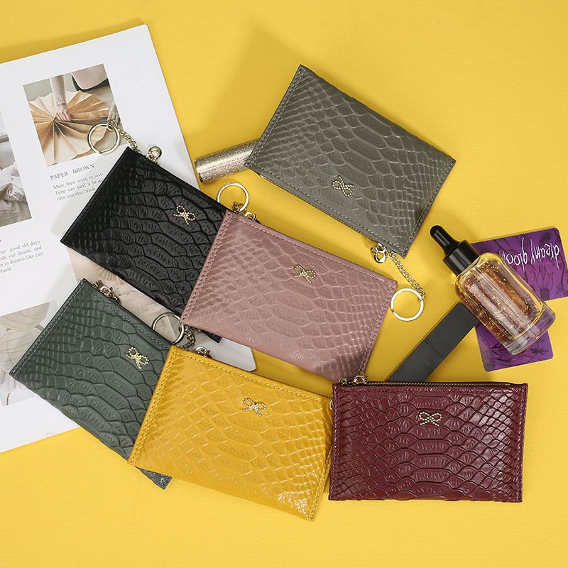 محفظة سيدة جلدية ، حقيبة تخزين عملة سلسلة المفاتيح الأوروبية والأمريكية الجديدة متعددة البطاقات