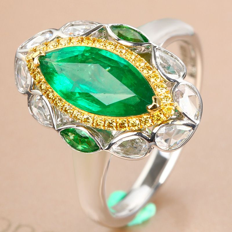 Xiaohongshu Gao Ding Jewelry Imitation Emerald Ring Luxury Full Diamond Two-color Electroplated Horse Eye Colored Gems Open Ring