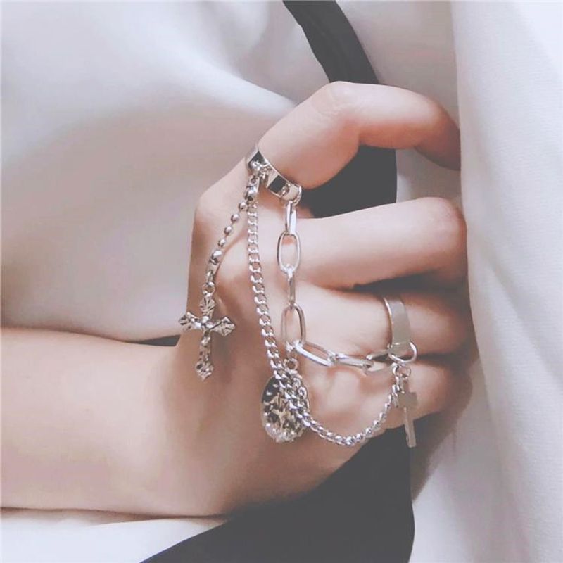 European And American Exaggerated Alloy Two-finger Conjoined Chain Ring Hip Hop Cross Open Ring