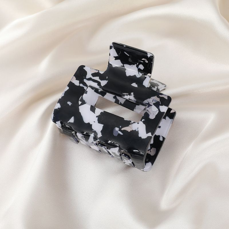 Korean New Black And White Retro Leopard Print Hairpin