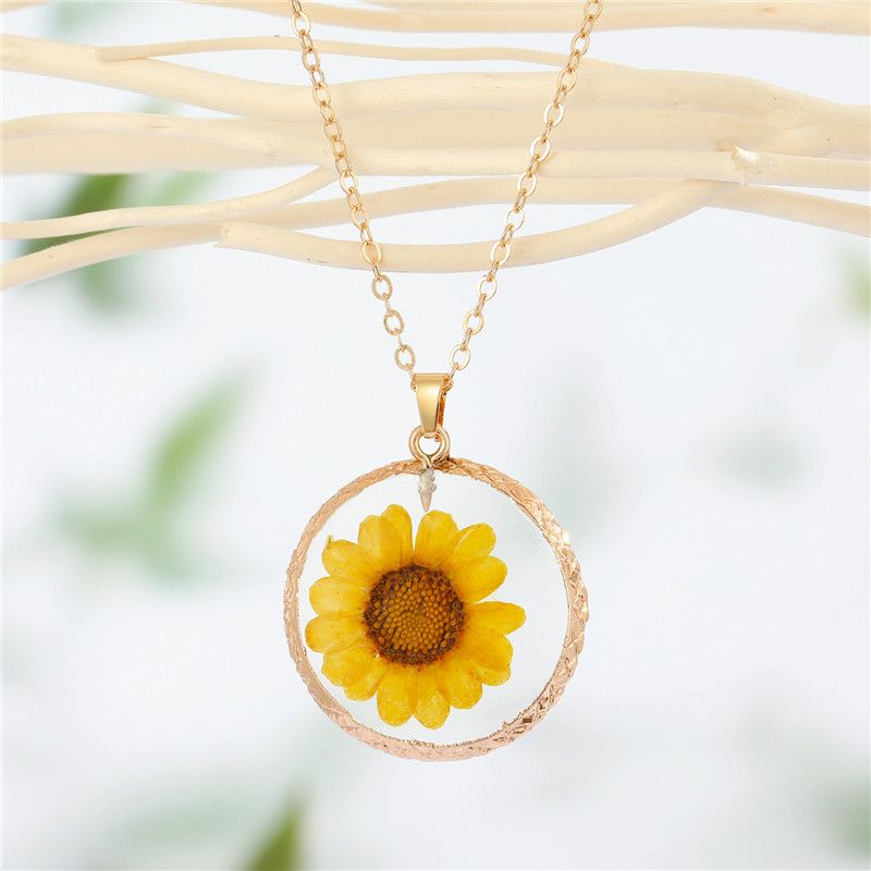 Europe And America Cross Border Ornament Creative Resin Round Dried Flower Daisy Necklace Earrings Sunflower Sunflower Ornament