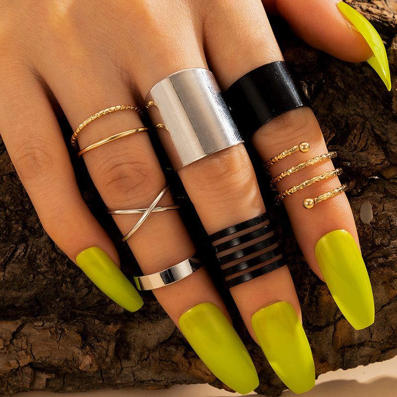 7 Pieces Punk Solid Color Alloy Unisex Rings