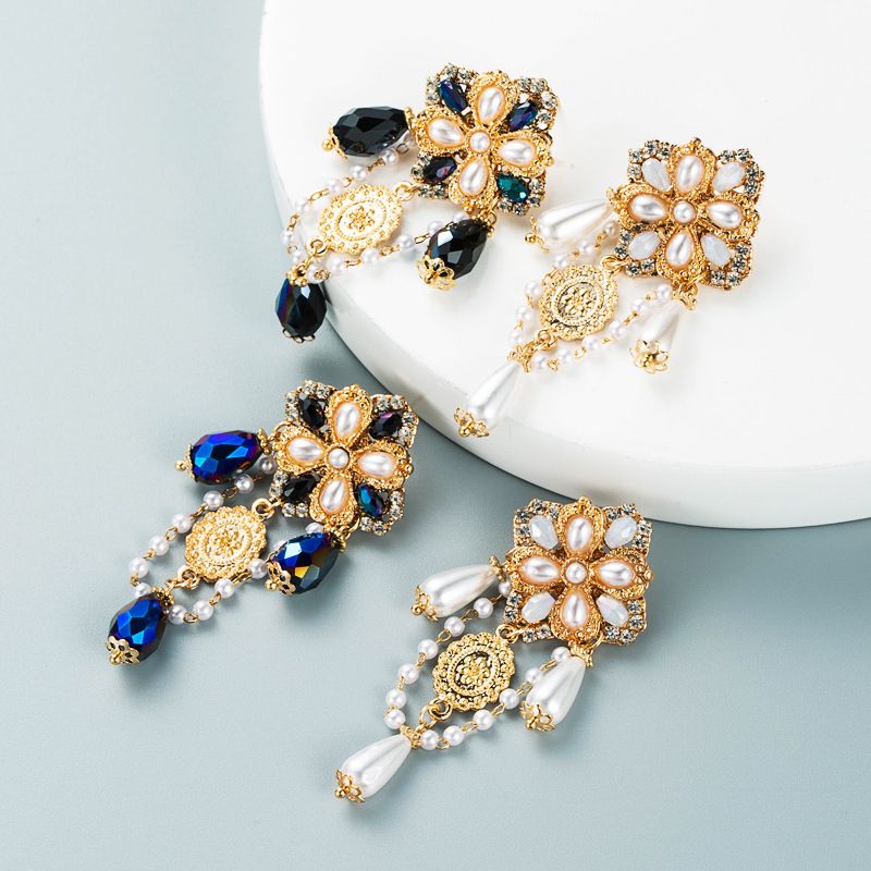 European And American Retro Baroque Palace Style Crystal Pearl Flower Tassel Earrings Female Alloy Diamond Stud Earrings Ornament