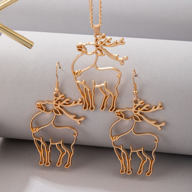 New Jewelry Christmas Golden Giraffe Necklace Earrings Set