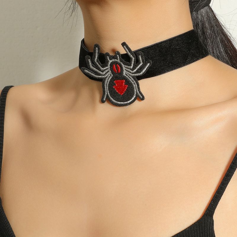 Exaggerated Velvet Black Spider Necklace Gothic Choker Collar Autumn And Winter