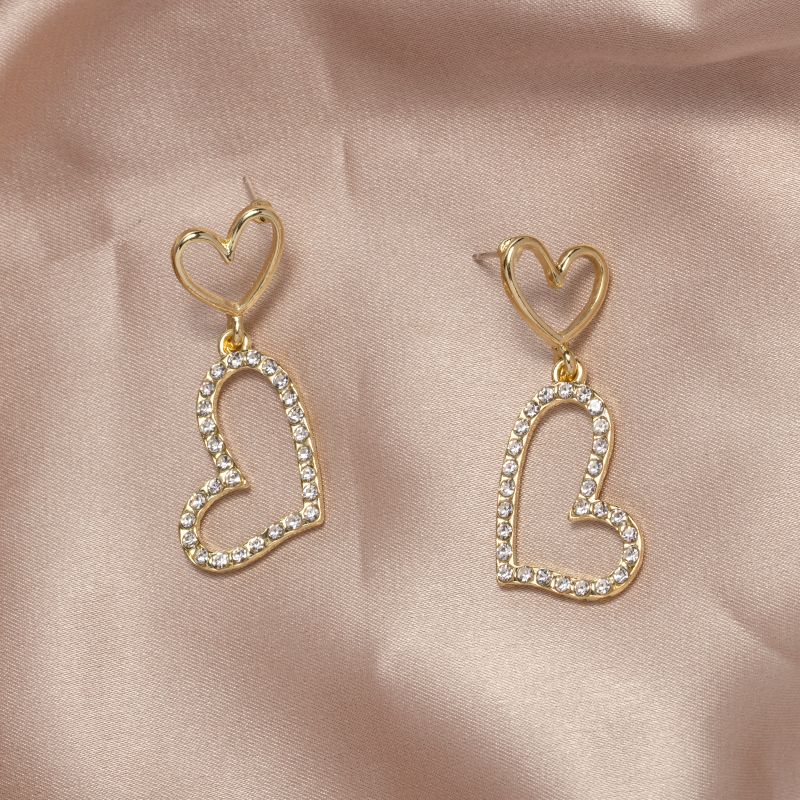 Silver Needle South Korea's New Earrings Female Temperament Heart Earrings