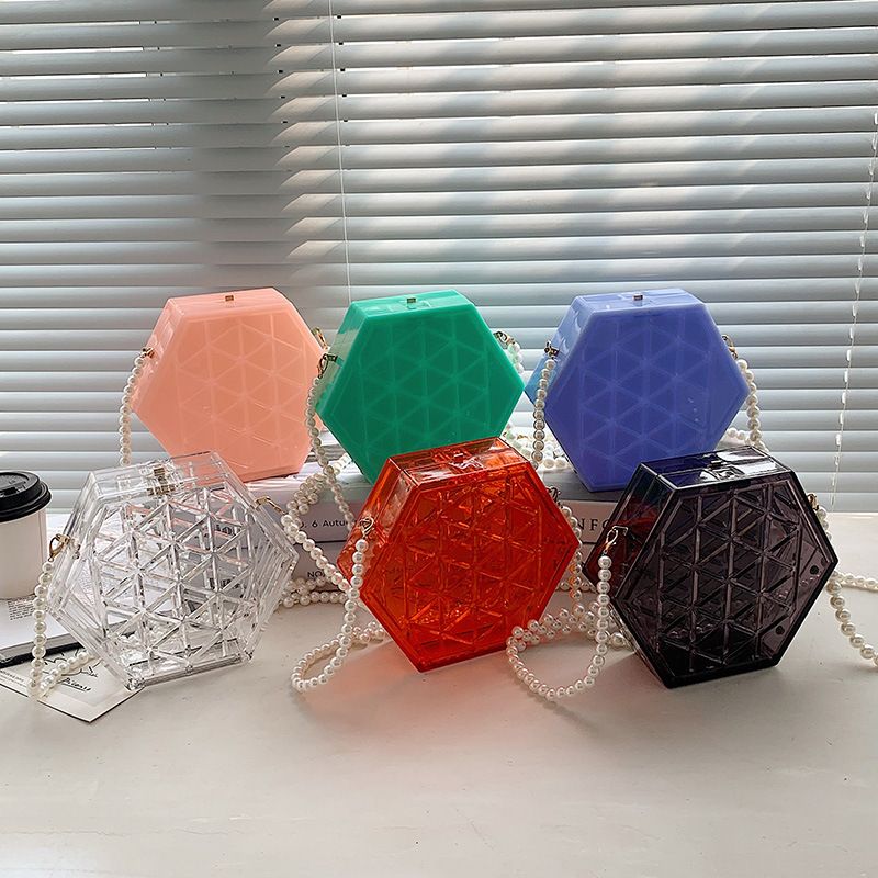 2021 Autumn And Winter New Internet Celebrity Acrylic Box Bag Women's Classic Style Rhombus Water Cube Personalized Crossbody Dinner