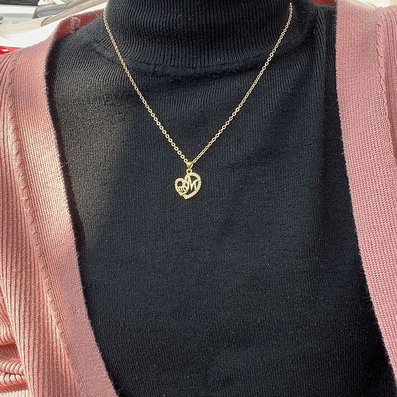 European And American Ins Heart-shaped Letter Inlaid Zirconium Pendant Female  Spot Copper-plated Gold Hot Sale Letter Necklace