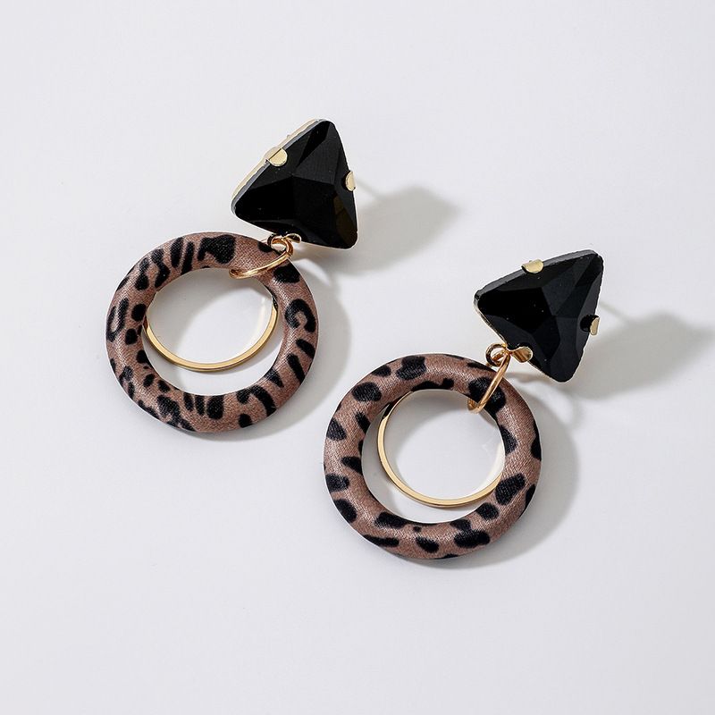 925 Silber Nadel Retro Dreieck Kristall Leoparden Muster Kreis Ohrringe Europäische Und Amerikanische Ins Mode Temperament Fort Geschrittene Geometrische Ohrringe Frauen