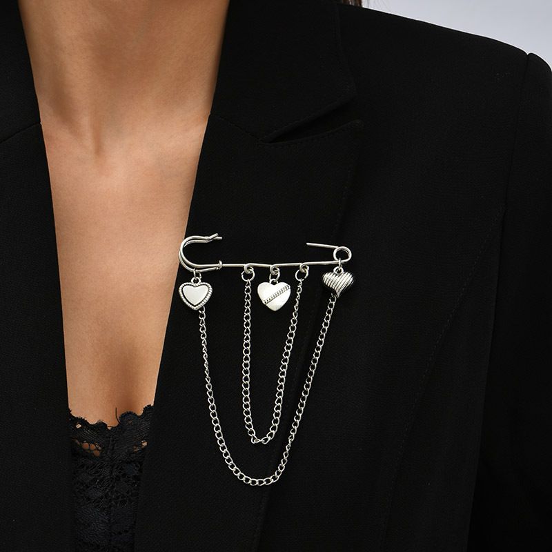 Creative Waist Love Chain Brooch Trend Long Collar Pin Jewelry