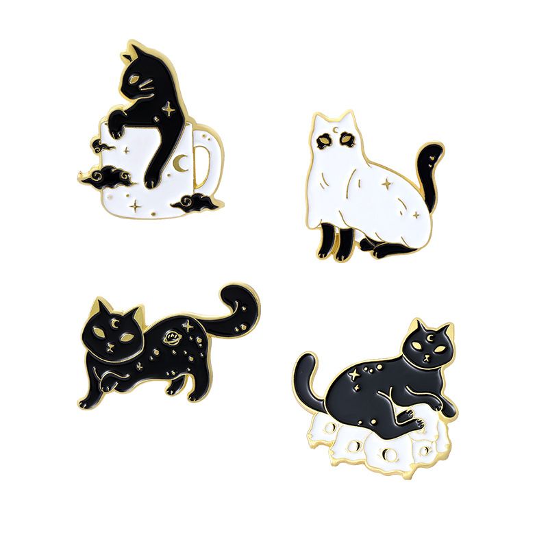 New Alloy Animal Brooch Creative Cartoon Cute Black And White Cat Shape Paint Brooch Clothing Accessories
