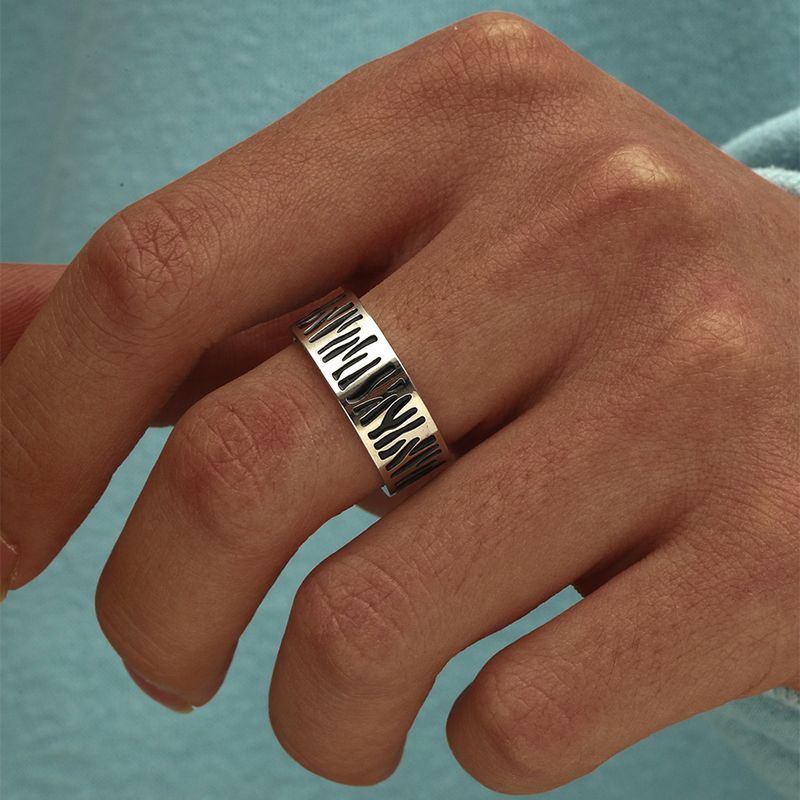 Anillo Tallado Hueco Geométrico De Acero Titanio Para Hombre