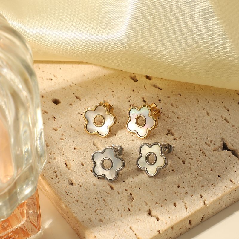 Stainless Steel Earrings Natural White Shell Three-dimensional Flower Earrings Jewelry