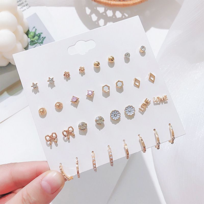 Korean Fashion Pearl Rhinestone Earrings Small Daisy Love Star Geometric Earrings Set Wholesale