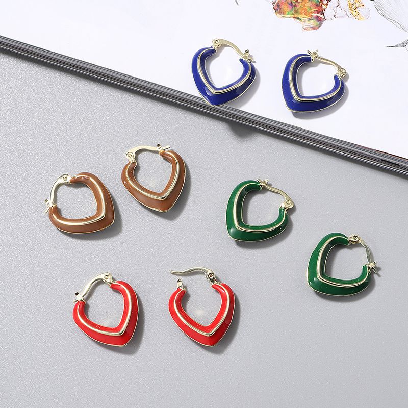 Autumn And Winter Trendy European And American Popular Fashionable Alloy Dripping Oil Love Heart Earrings Special-interest Design Three-dimensional Peach Heart Date Earrings