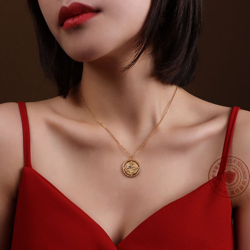 European And American Jewelry Flower Rose Pendant Round Necklace Titanium Steel Clavicle Chain