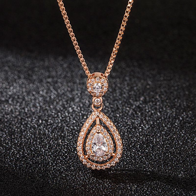 Version Coréenne Collier Plein Diamant Goutte D&#39;eau Pendentif Mode Clavicule Chaîne Collier Bijoux De Mariage