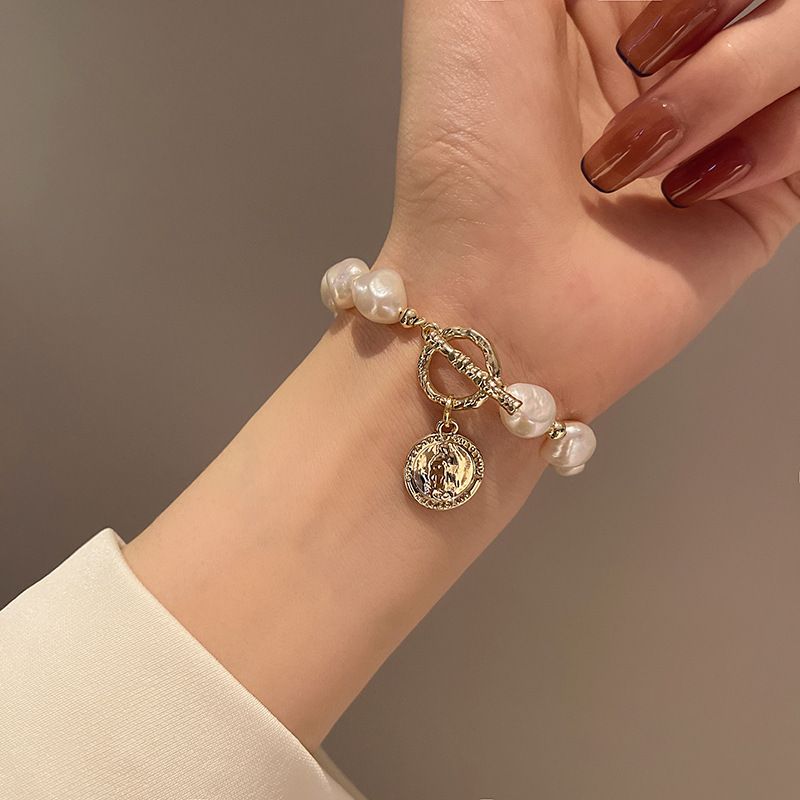 Bracelet De Perles Irrégulières De Mode Bracelet De Zircon De Perle D'eau Douce Ornements De Main De Mode