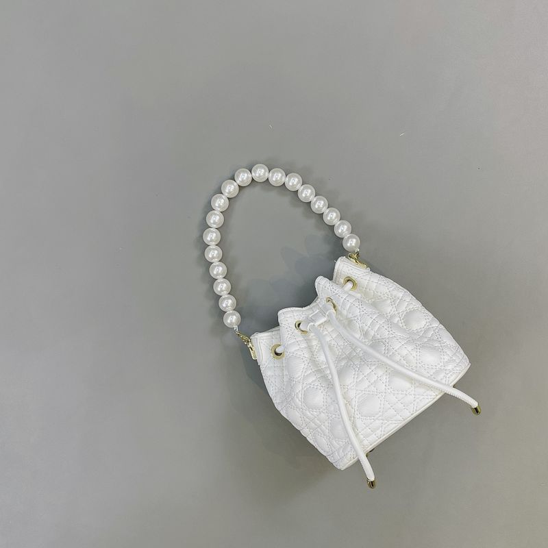 Strukturierte Neue Trendige Mode Perlenkette Messenger Bag Wild Diamond Bucket Bag