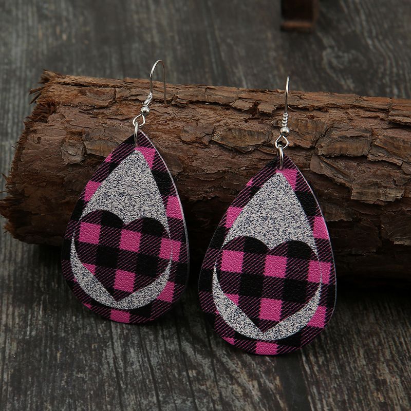 New Pink Black Grid Silver Sequined Leather Earrings Peach Heart Hollow Earrings Wholesale