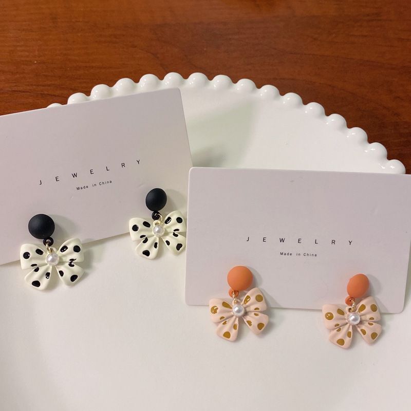 Cute Polka Dot Bow Stud Earrings Autumn And Winter New Earrings