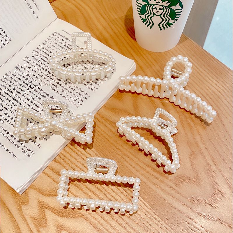 South Korea Imitation Pearl Catch Clip Hollow Plate Hair Catch Shark Clip Back Head Hair Accessories