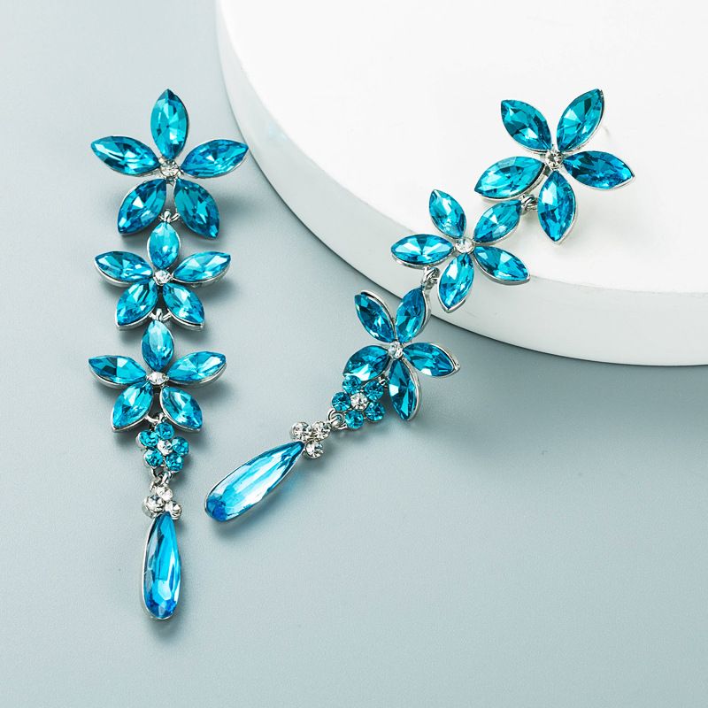 European And American Autumn And Winter New Trend Shiny Blue Crystal Flower Tassel Luxury Earrings