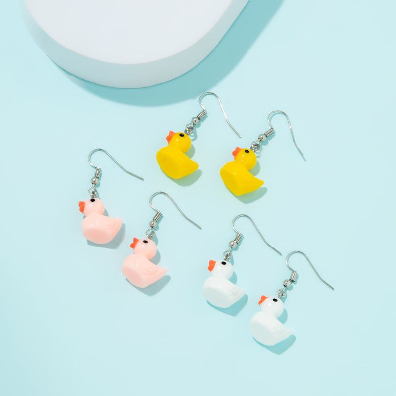 New Cute Cartoon Small Duck Earrings Personality Simple Yellow And White Duck Earrings Set