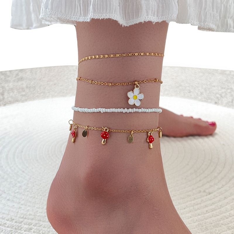 European And American New Simple Mushroom Small Pendant White Flower Pendant Four-piece Anklet