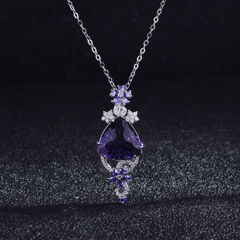 Queen Truncheon Necklace New Light Luxury Queen Style Millennium Cutting Amethyst Pendant Colored Gems Ornament Delivery