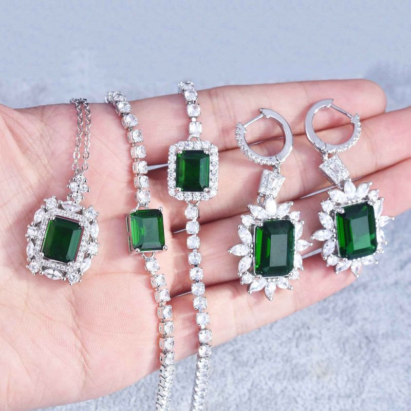Neu Luxus Quadratischer Diamant Mikro-verkrusteter Smaragd-schnitt Armband Ohrringe Anhänger