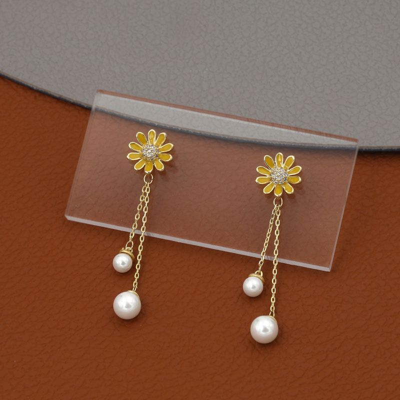 Fashion Temperament Summer Daisy Copper Earrings