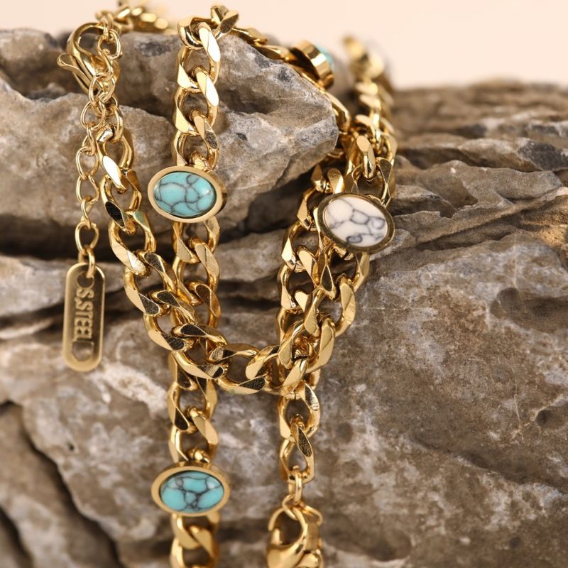 Natural Stone Inlaid Oval Turquoise Titanium Steel Cuban Chain Bracelet