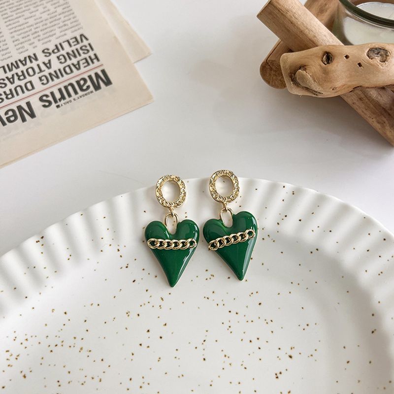 Retro Green Heart Chain Earrings Wholesale