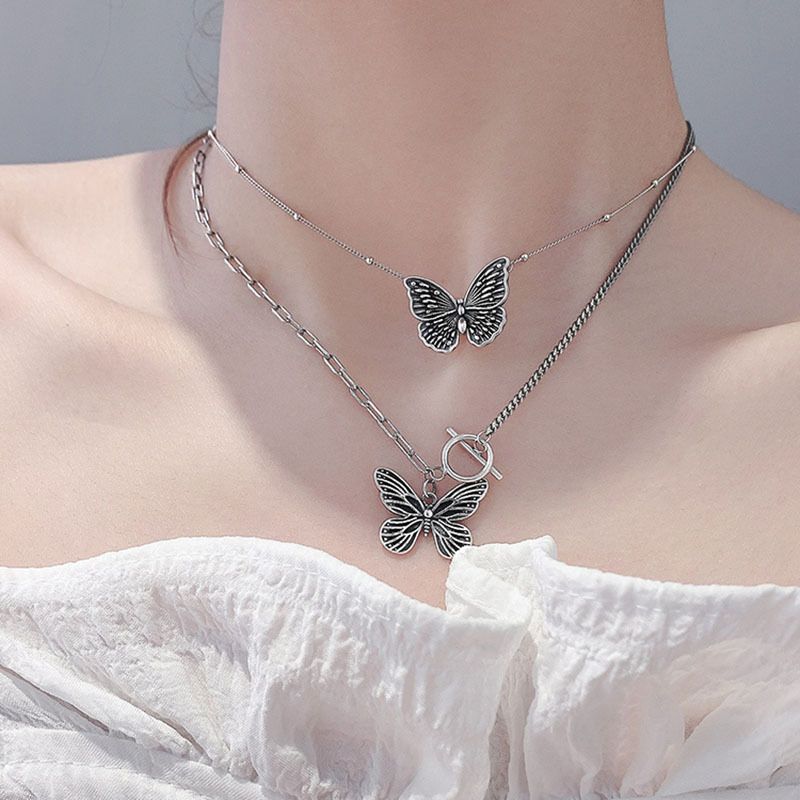 Collier Papillon Rétro Simple À La Mode Chaîne De Clavicule En Cuivre De Conception De Niche Féminine