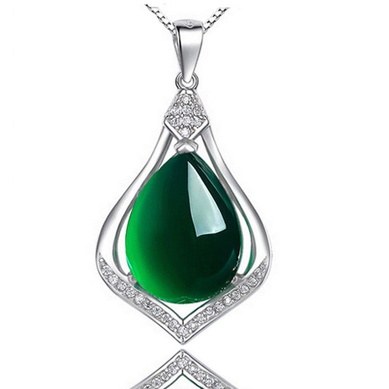 Green Chalcedony Pendant Green Agate Crystal Drop-shaped Clavicle Chain Jewelry