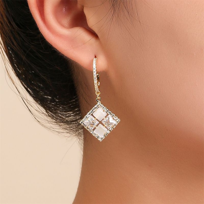 New Fashion Women's Earrings Zircon Pendant Earrings Dress Accessories Wholesale