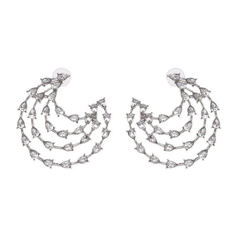Nouvelles Boucles D&#39;oreilles Femelles Serties De Diamants En Alliage Géométrique Européen Et Américain