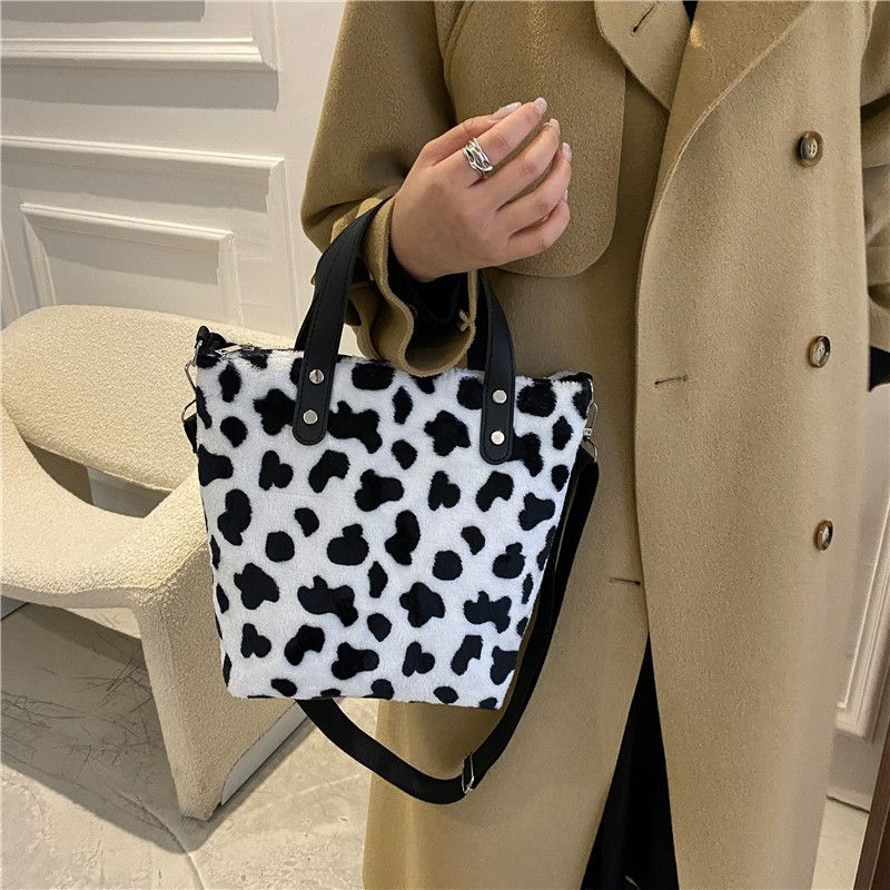 Fashion Women New Casual Plush One-shoulder Flower Bag Large-capacity Underarm Bag