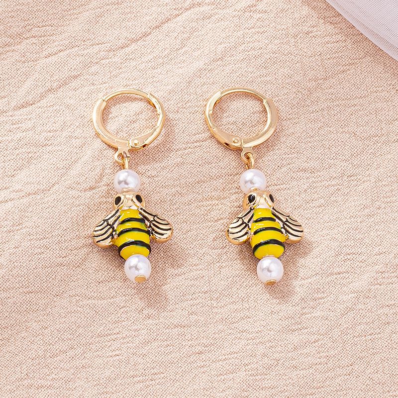 Cartoon Cute Bee Pearl Earrings Personality Creative Insect Stud Earrings Ear Jewelry